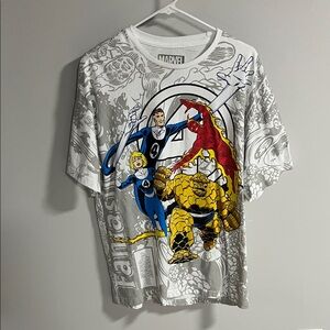Marvel Men's White and Yellow Graphic Tee